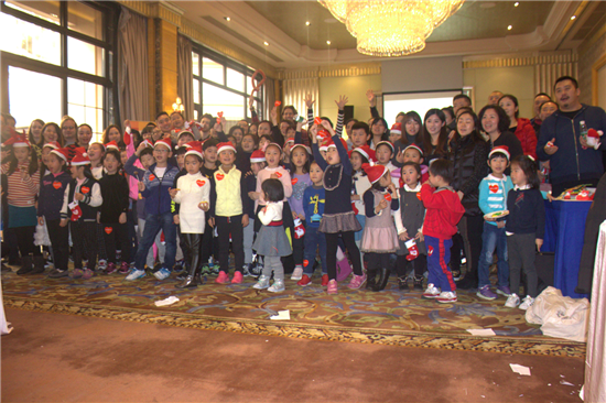 慈善邂逅浓情圣诞 上海星河湾社区爱心捐赠-中国网地产