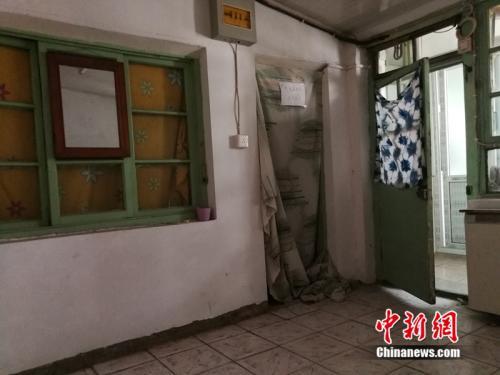 37万/㎡！北京6.7平房子拍出250万 实地探访房子啥样-中国网地产