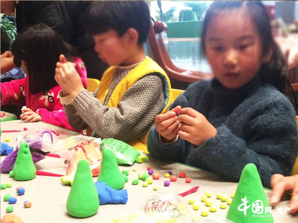 花漾生活暖冬季 | 提前过圣诞，黏土创作课堂欢乐结课-中国网地产