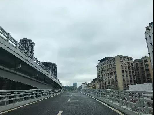 渝欧教育城：凤新快线正式通车-中国网地产