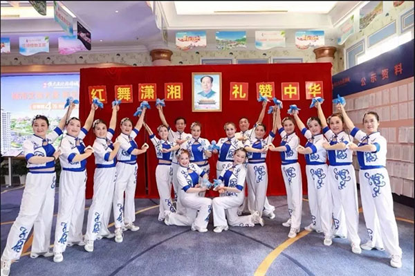 贵阳恒大文化旅游城史上最嗨广场舞来袭 -中国网地产