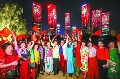 北京全城开启国庆盛典模式-中国网地产