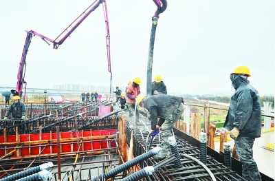 南部新城最大现浇箱梁浇筑完成-中国网地产