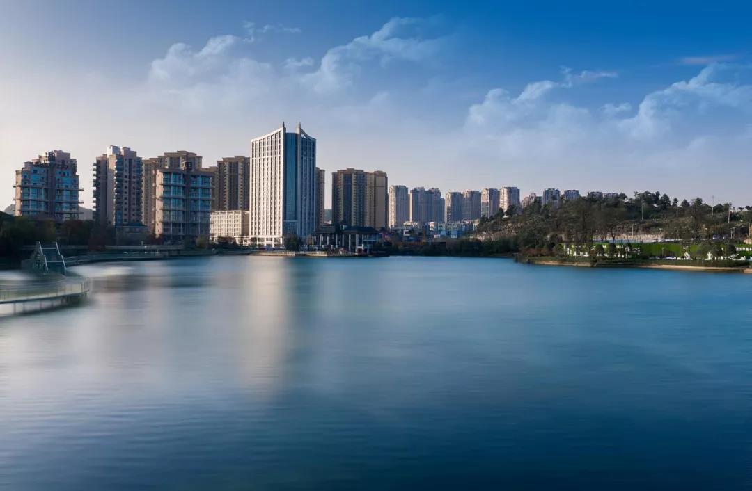 贵阳南湖里建面约262-351平米别墅打造城市临湖高端住区-中国网地产