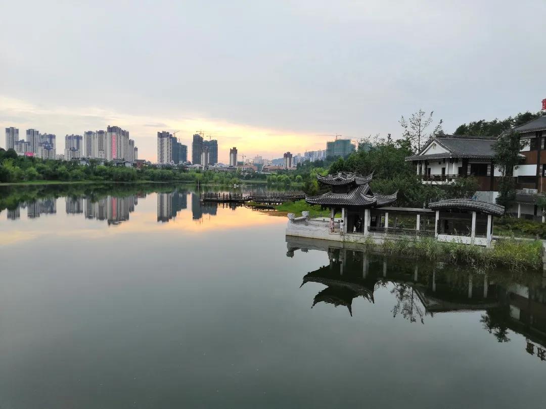 公园湖畔 一座城市的理想人居——遵义紫荆国际-中国网地产