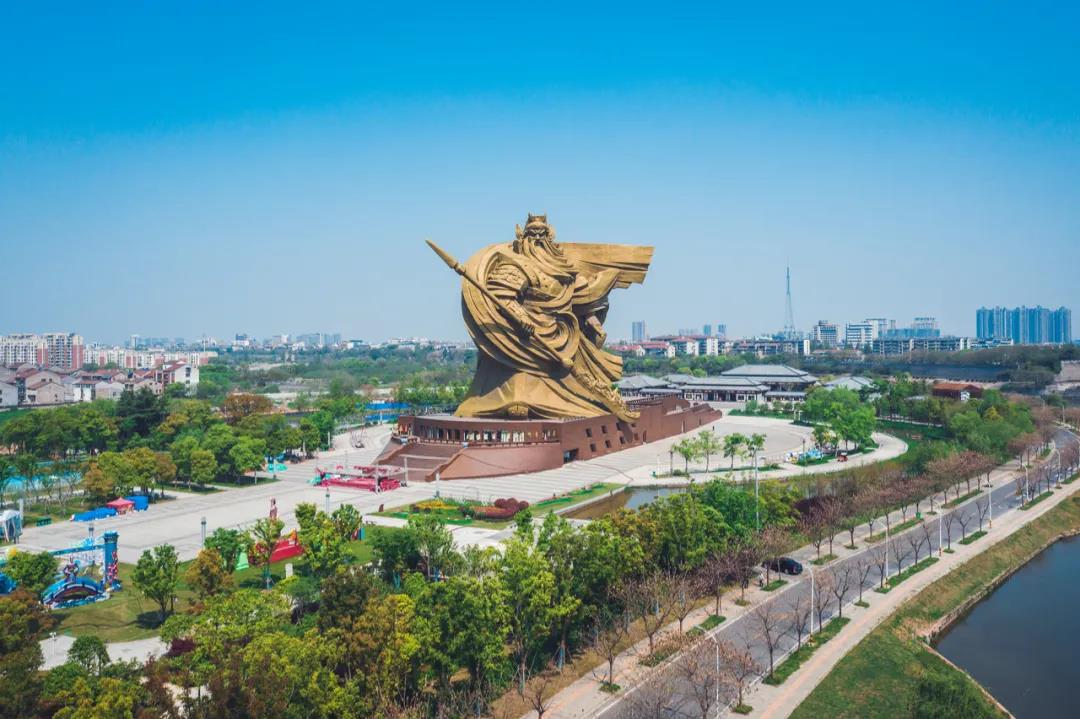 住建部：对湖北荆州巨型关公雕像以及贵州独山县水司楼项目予以通报-中国网地产