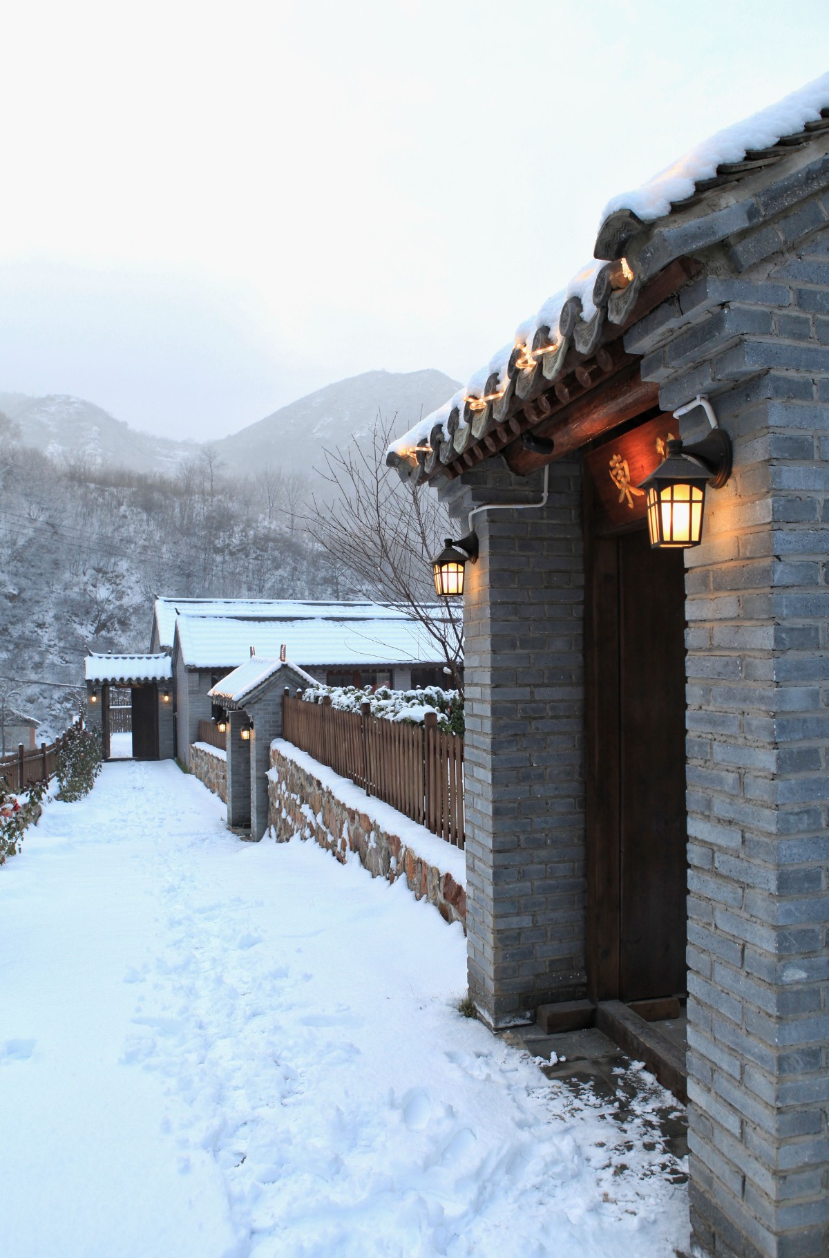 初雪后，北京大山深处的“网红”民宿等客来-中国网地产